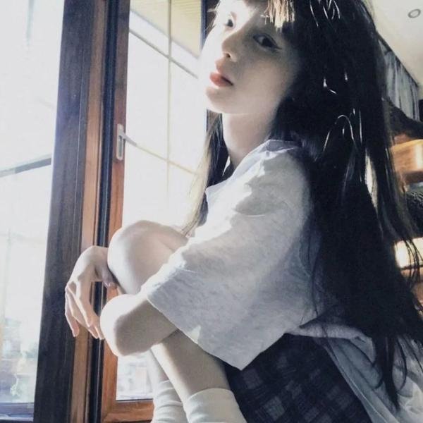 黄阿丽:小眼镜蛇